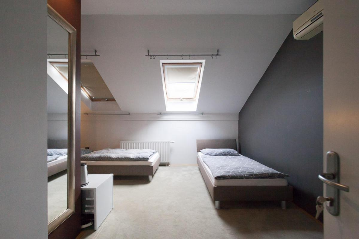 Centar W Hotel Eszék Kültér fotó
