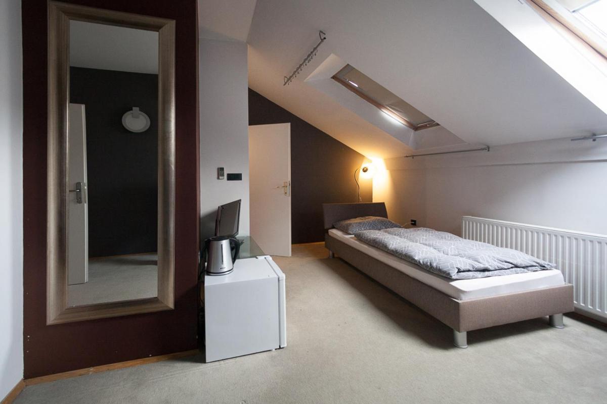 Centar W Hotel Eszék Kültér fotó